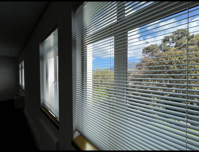 74M² OFFICE TO LET IN CONSTANTIA
